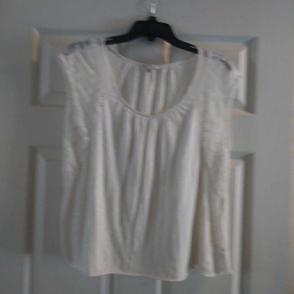 American Outfitters women's white blouse